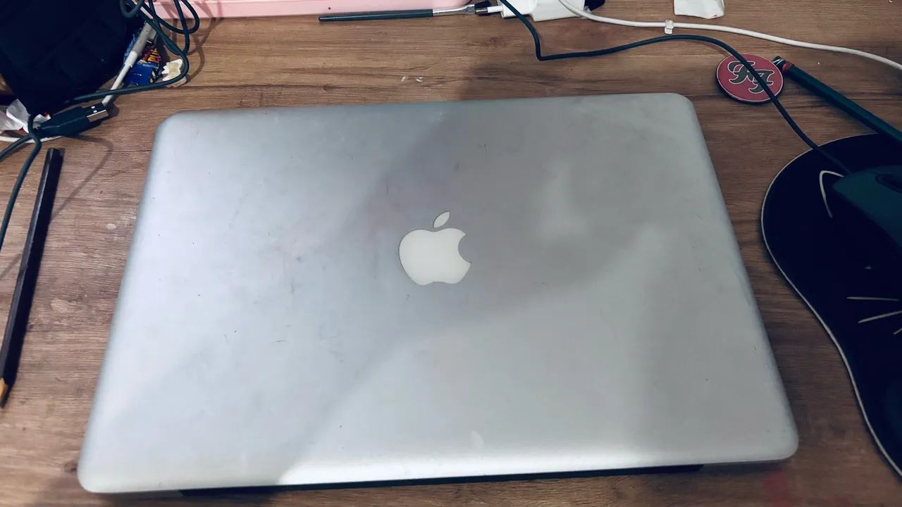 ? VENDO MACBOOK PRO APPLE - R$ 1.400,00