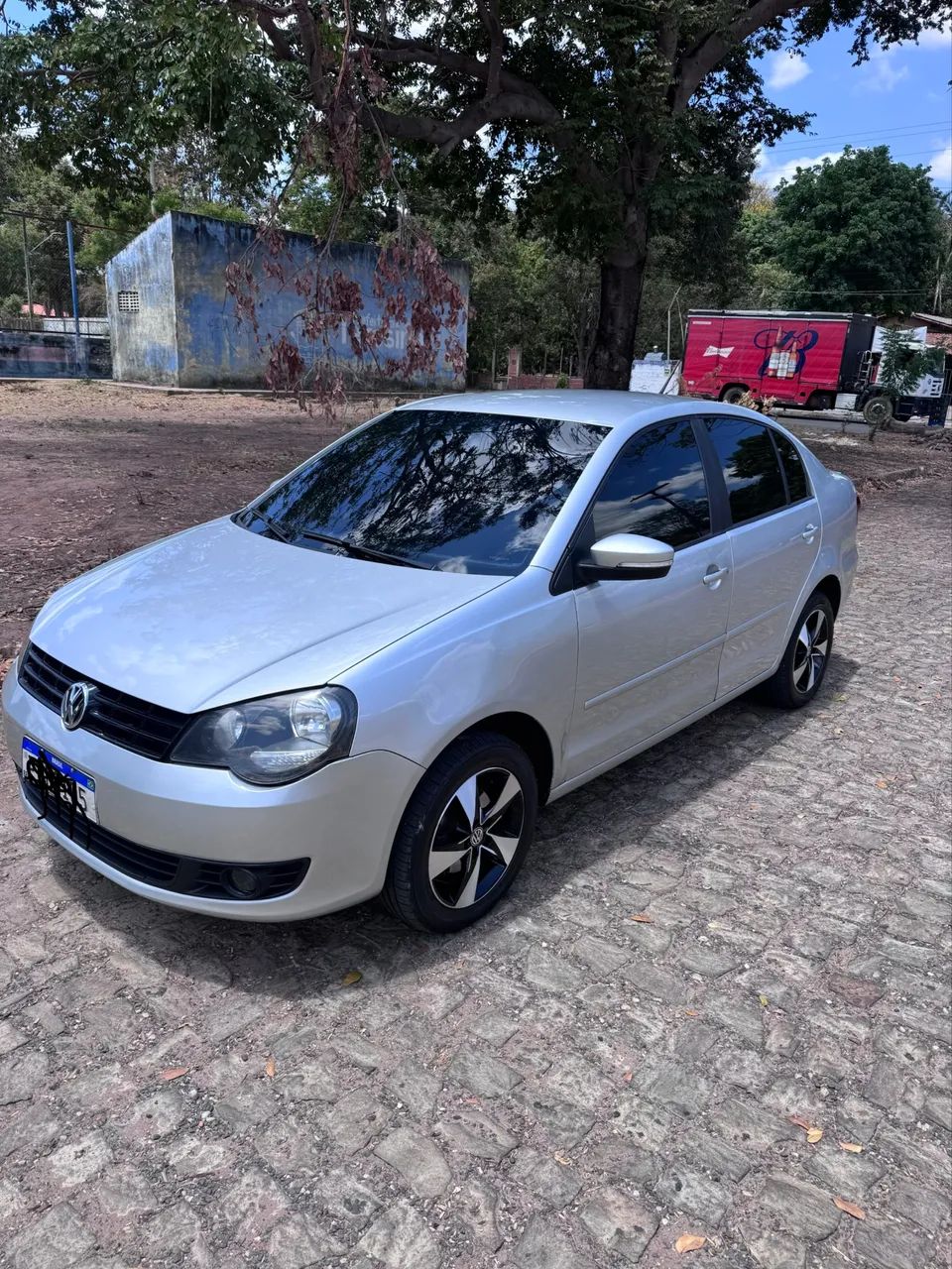 Volkswagen Polo Polo Sedan 1.6 Mi Total Flex 8V 4p 2014
