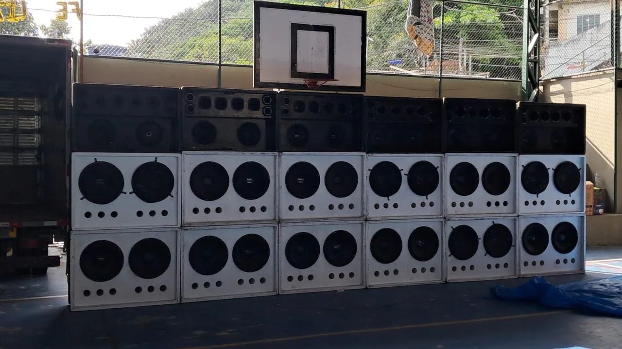 Equipamento de som profissional 1