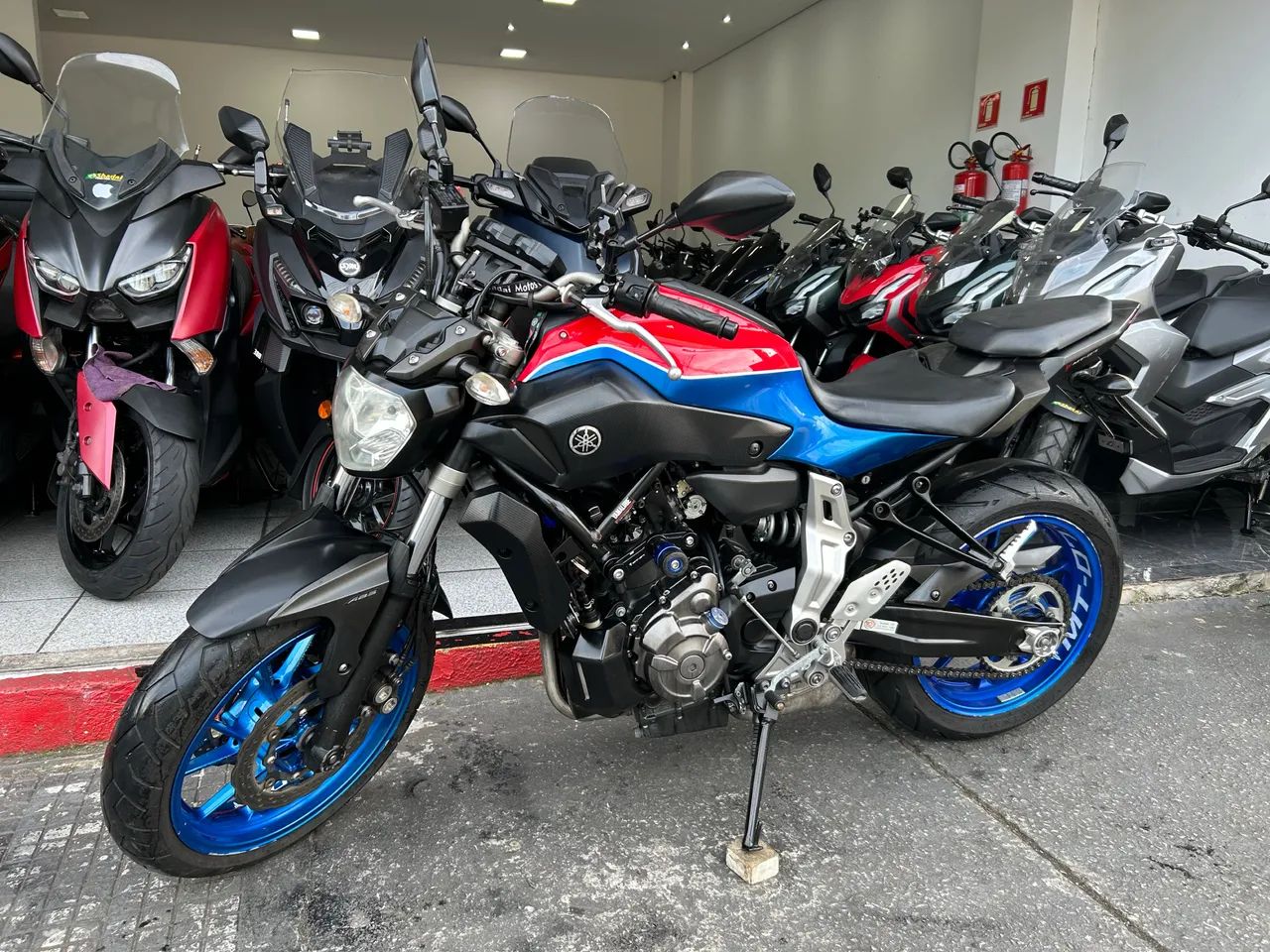 Yamaha Mt-07 Ano 2016 - Foto 2