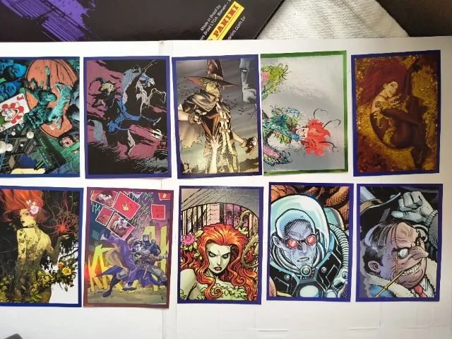 Lote de figurinhas do coringa álbum Panini - Foto 3