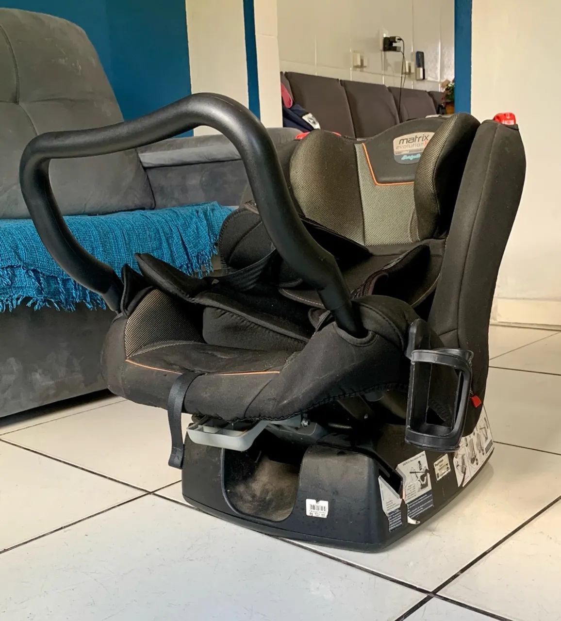 Cadeirinha e Bebê Conforto Seminovo