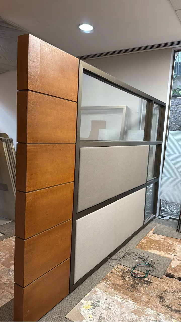 Conjunto de Divisória e mesa - Foto 3