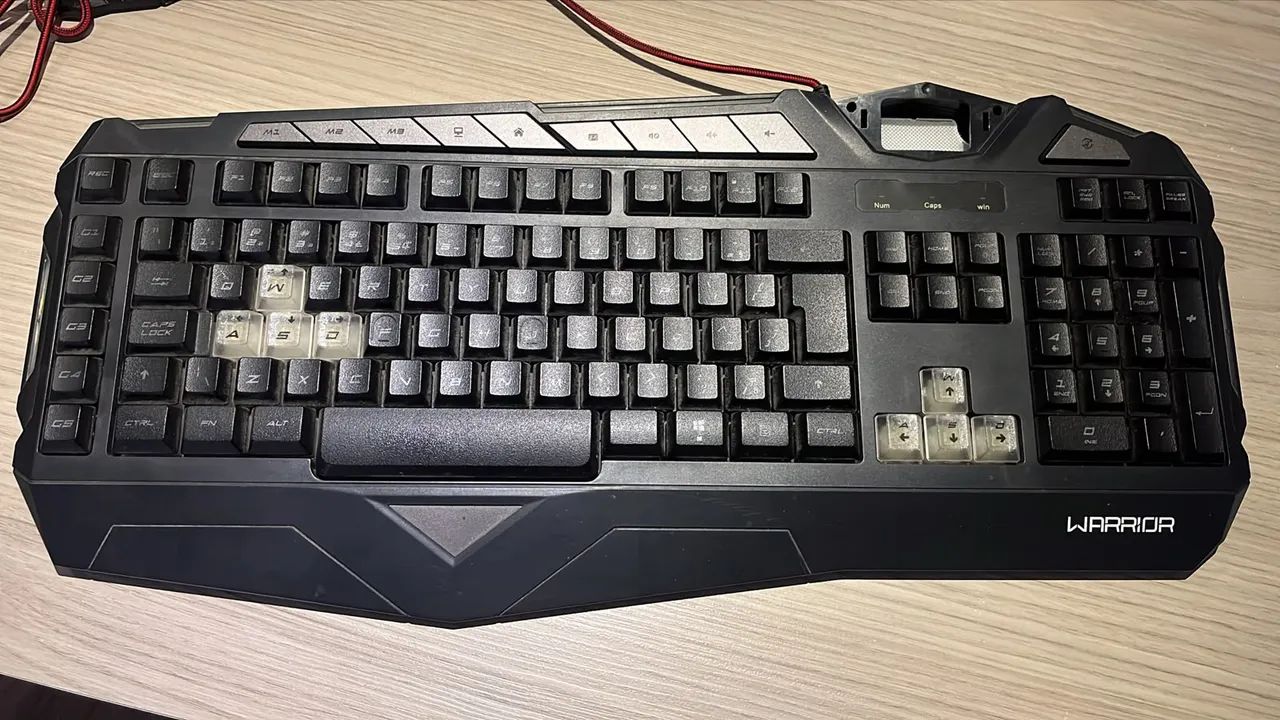 Teclado warrior led + suporte de notebook warrior