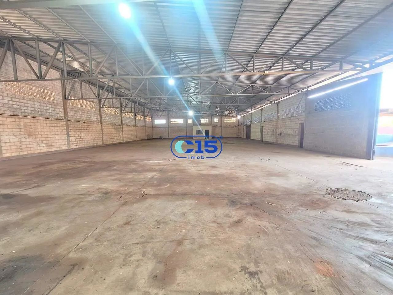 ALUGA-SE | COMPLEXO COMERCIAL E INDUSTRIAL EM CRISTAIS PAULISTA/SP