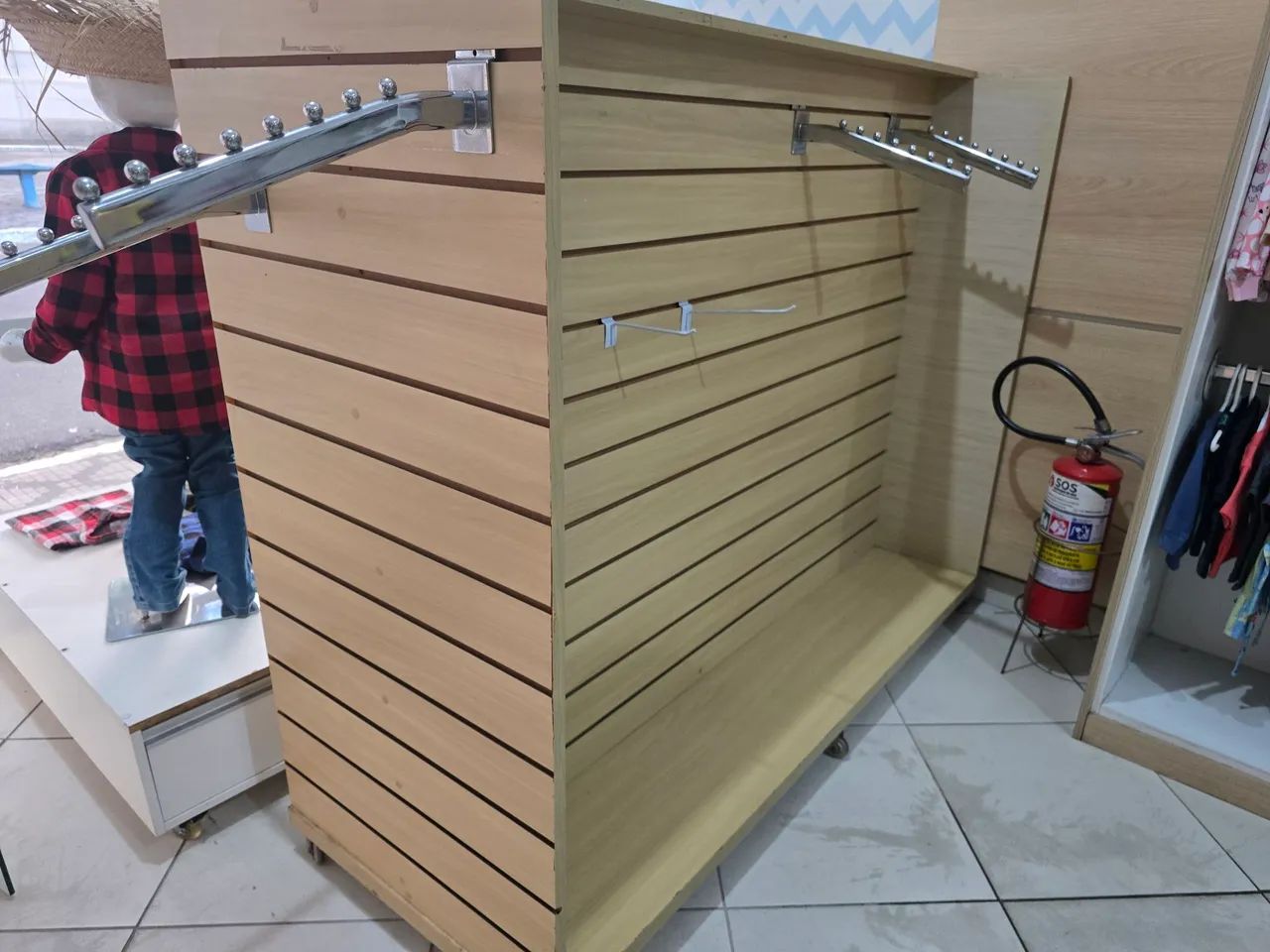 Painel Canelado com rodinha - Foto 4