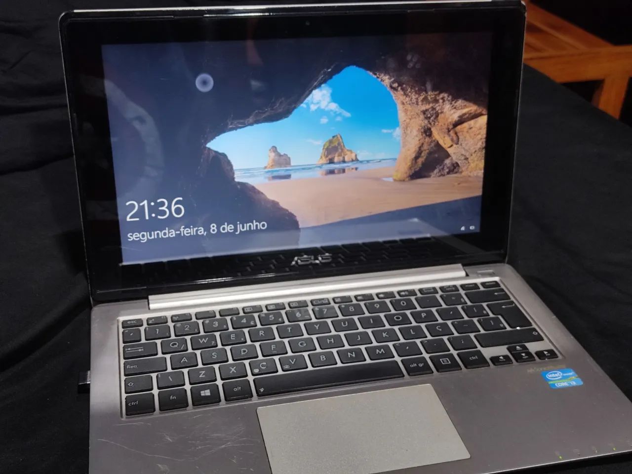 Asus Vivobook S200E 
