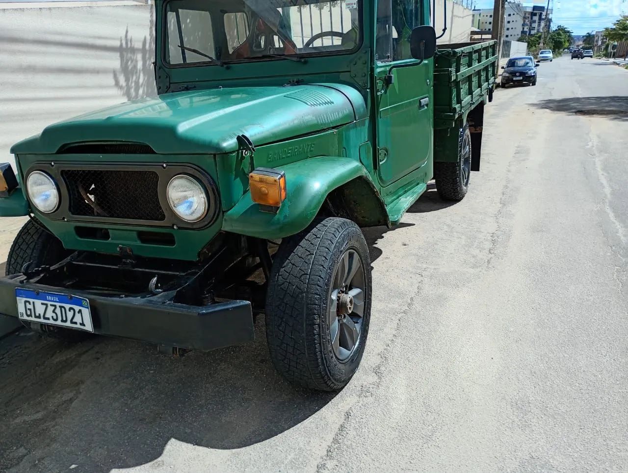 Toyota Band.Picape CD 2P Chassi Longo Diesel 1987