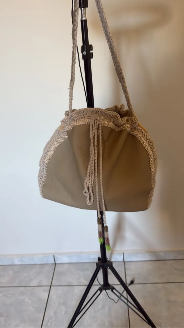 Bolsa de couro legítimo com crochê  - Foto 3