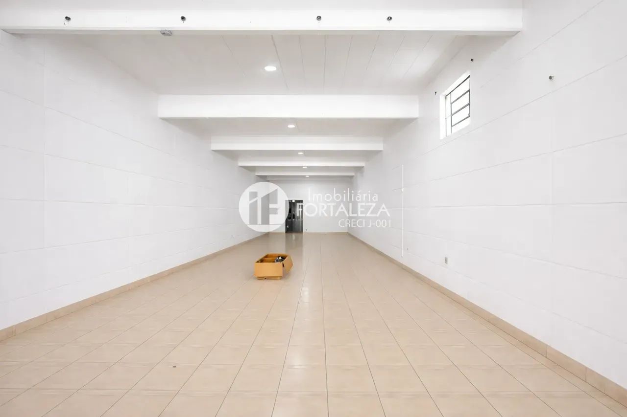 Imóvel para aluguel possui 825 metros quadrados com 4 quartos em Seis de Agosto - Rio Bran - Foto 3