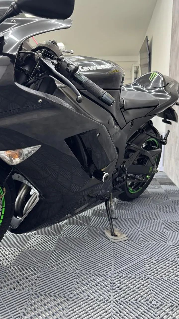 Kawasaki Zx-6r 600cc 2008 - 1493791280 | OLX
