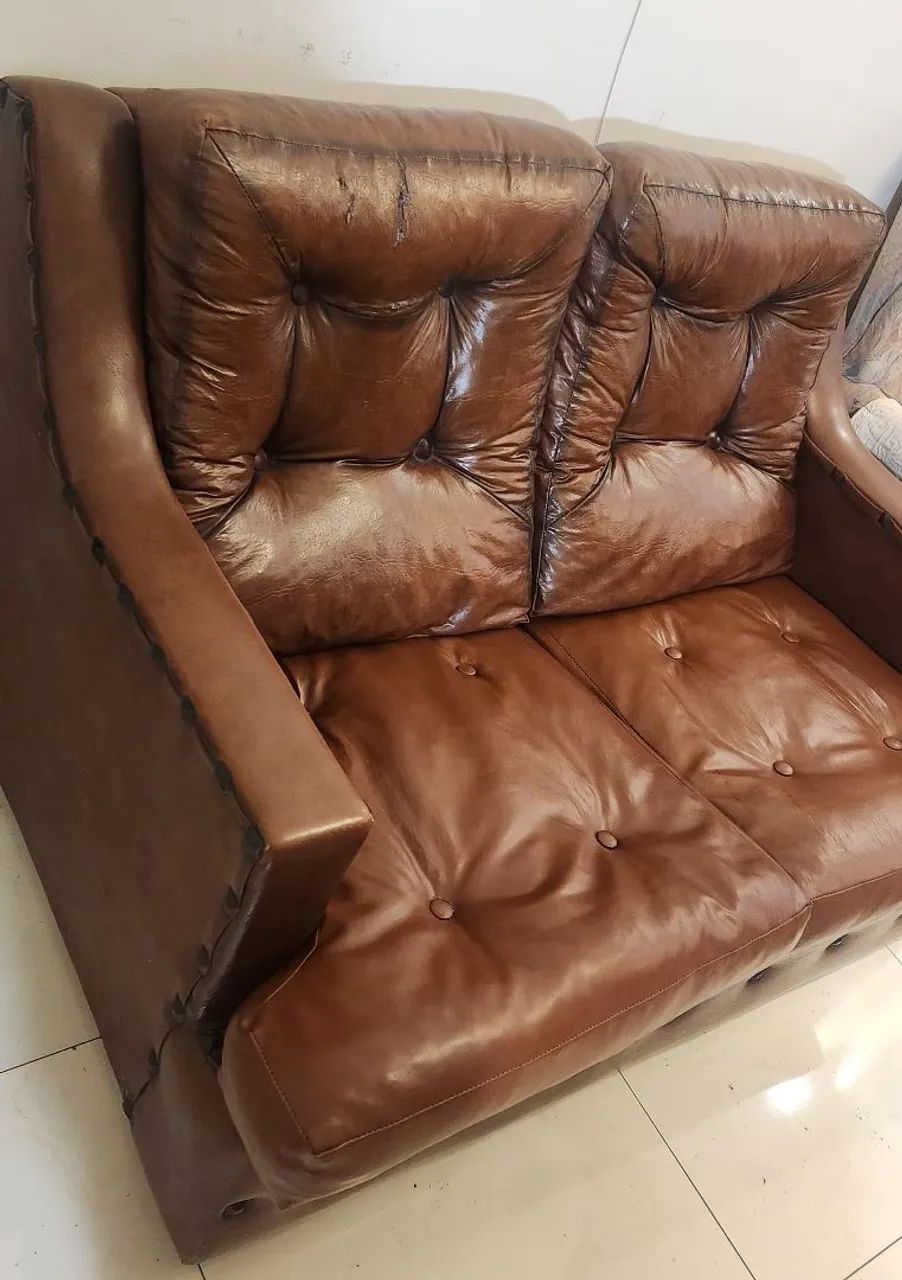 Sofá dois lugares de courino - Foto 3