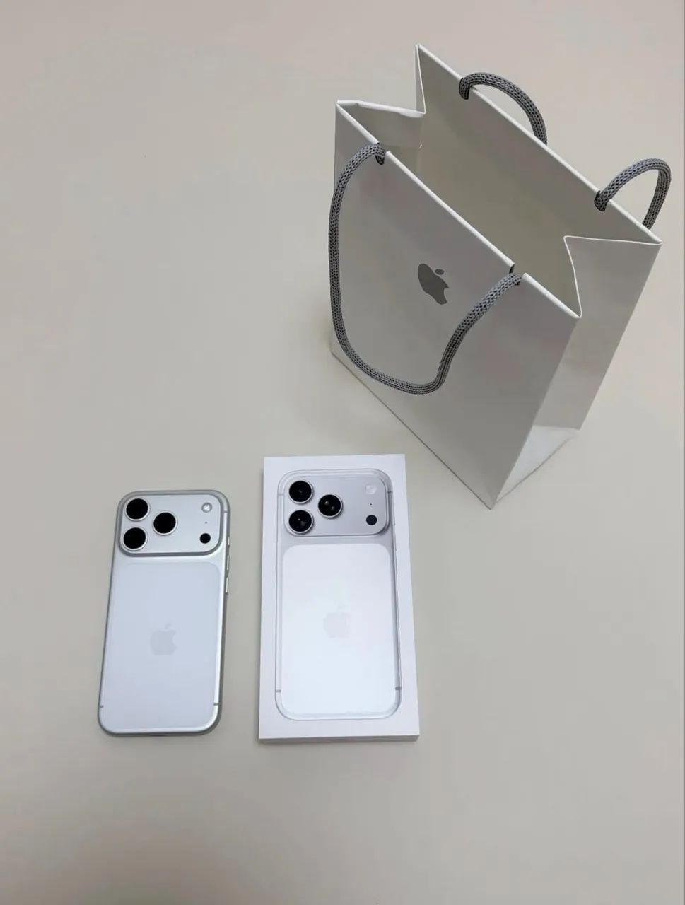 iPhone 17 Pro Max 256GB (Troco com volta)