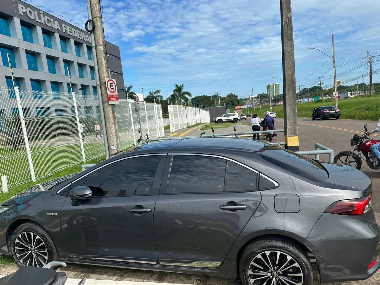 Toyota Corolla Altis Prem. Hybrid 1.8 Flex AUT 2024 - Foto 5