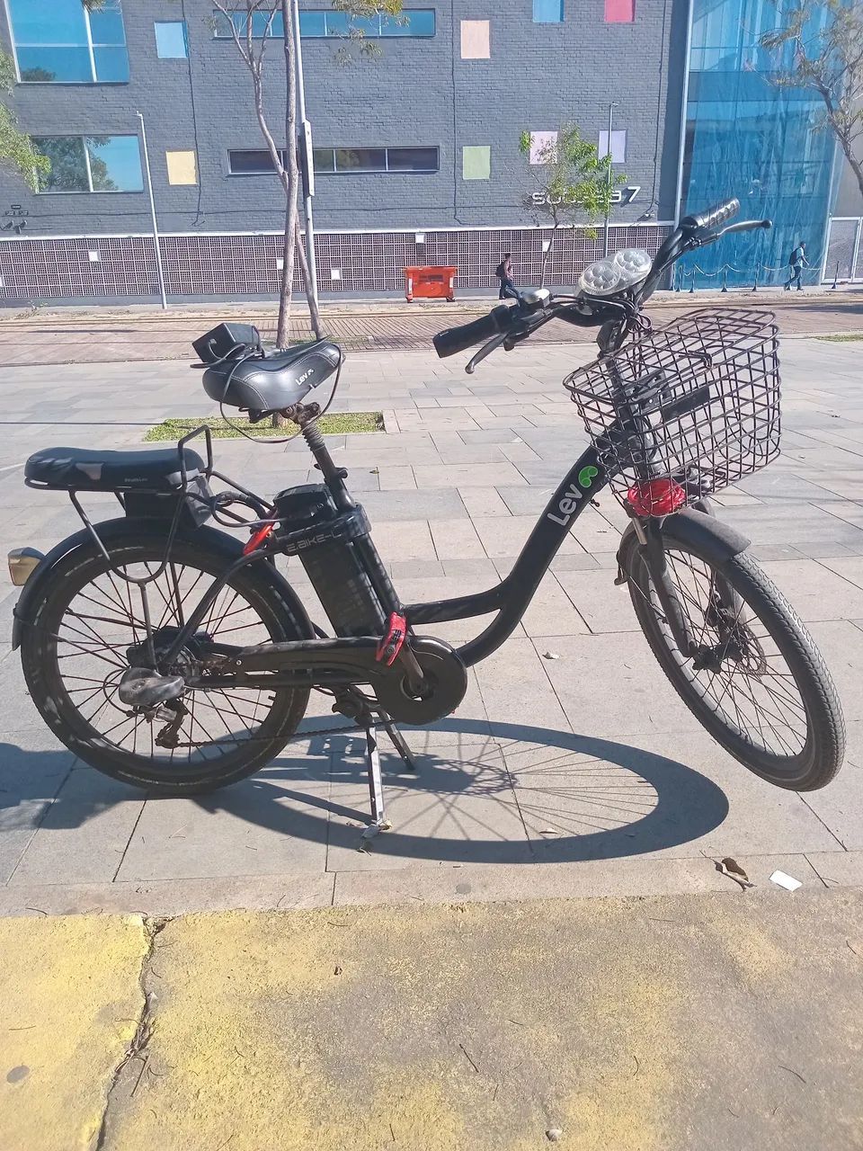 Bicicleta elétrica LEV. 