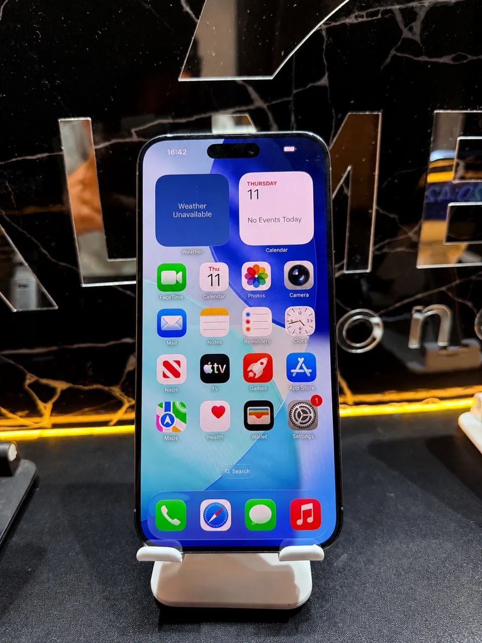 iPhone 15 Pro 128 GB Extremamente Novo - Foto 2