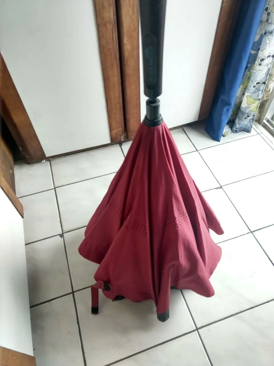 Guarda-chuva Invertido Super Brella -  impermeável Não Molha O Tecido - Olaria/RJ - Foto 3