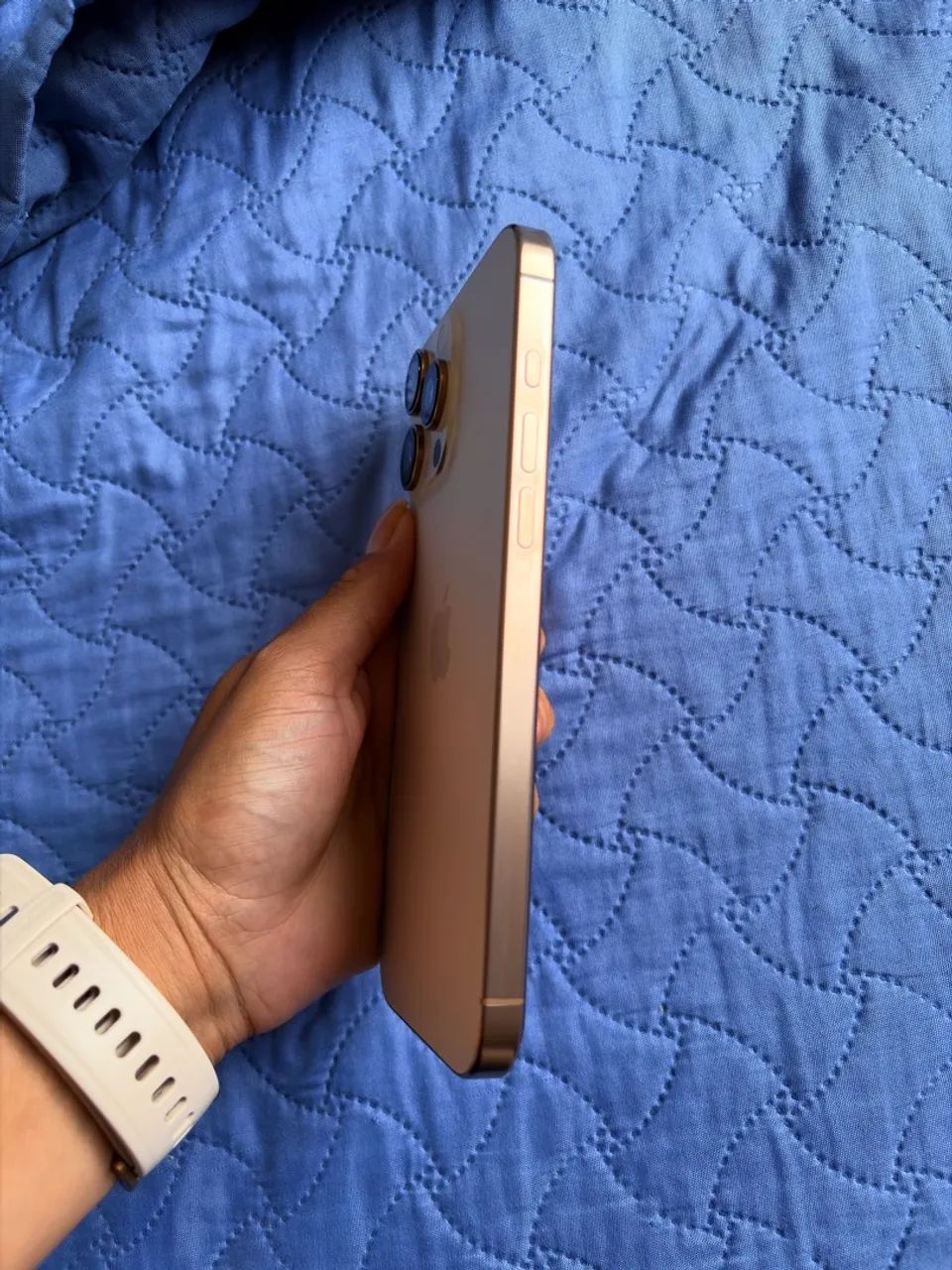 Celula iPhone 16 pro Max 256g  - Foto 4