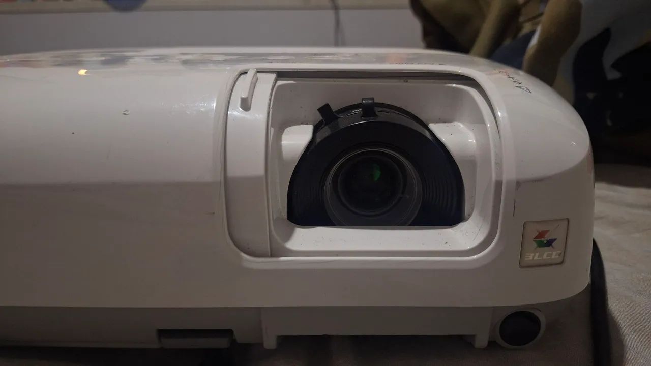 Projetor Epson PowerLite 78 - Foto 4