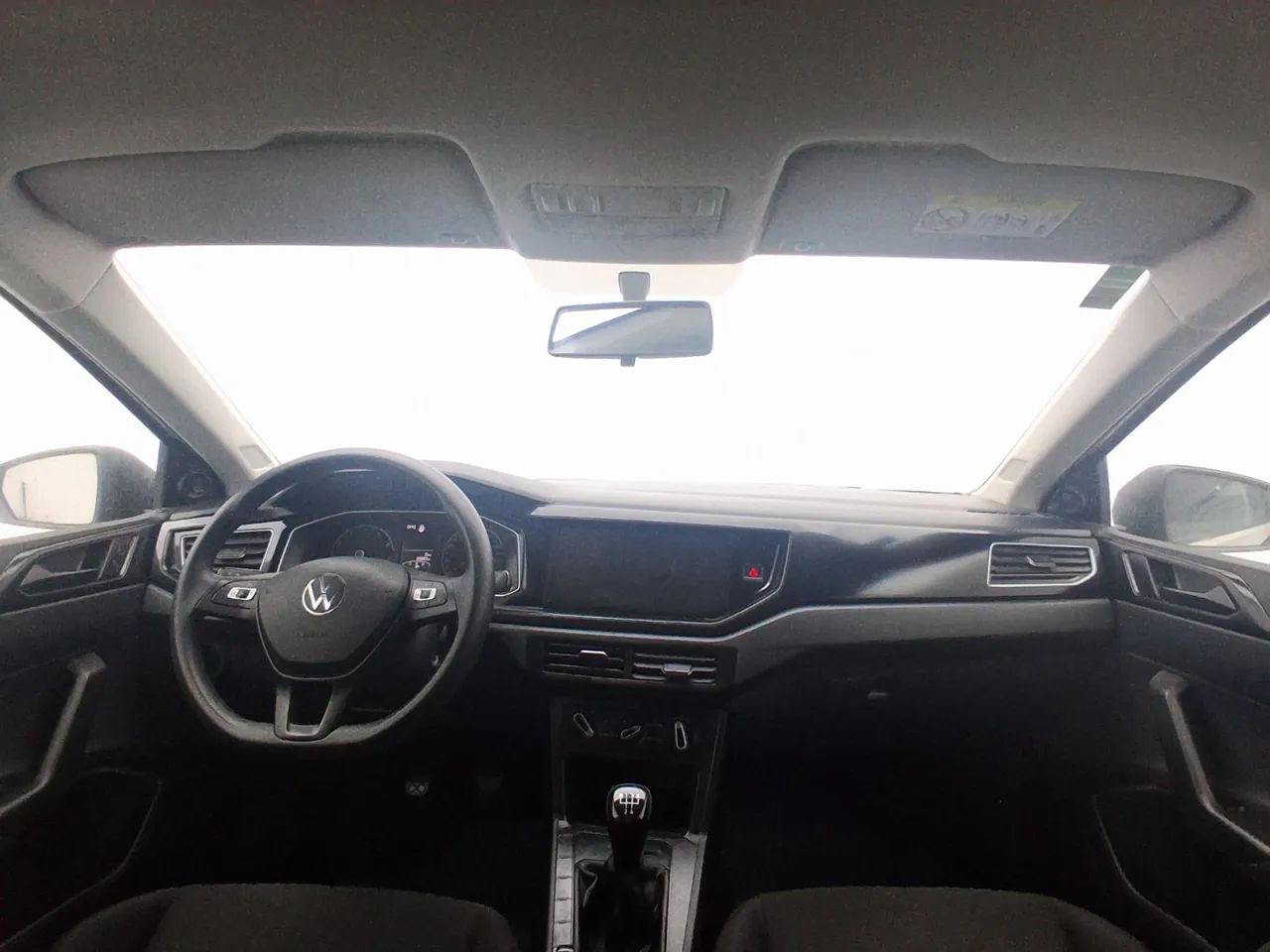 Volkswagen Polo Track 1.0 Flex 12V 5p, foto 15 de 18