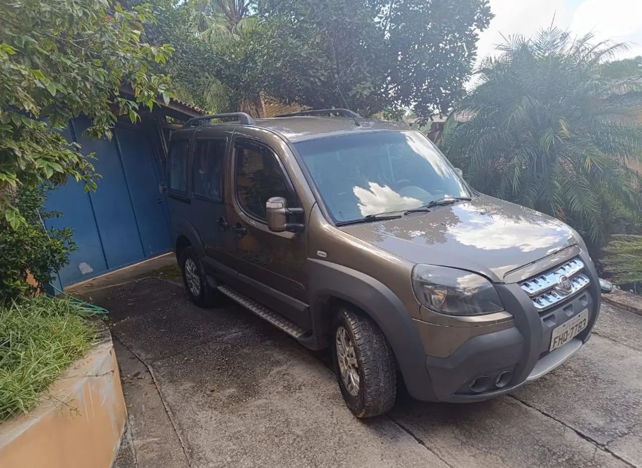 Fiat Doblo Adv. Xingu Locker 1.8 Flex 16V 5P 2013 - Foto 2