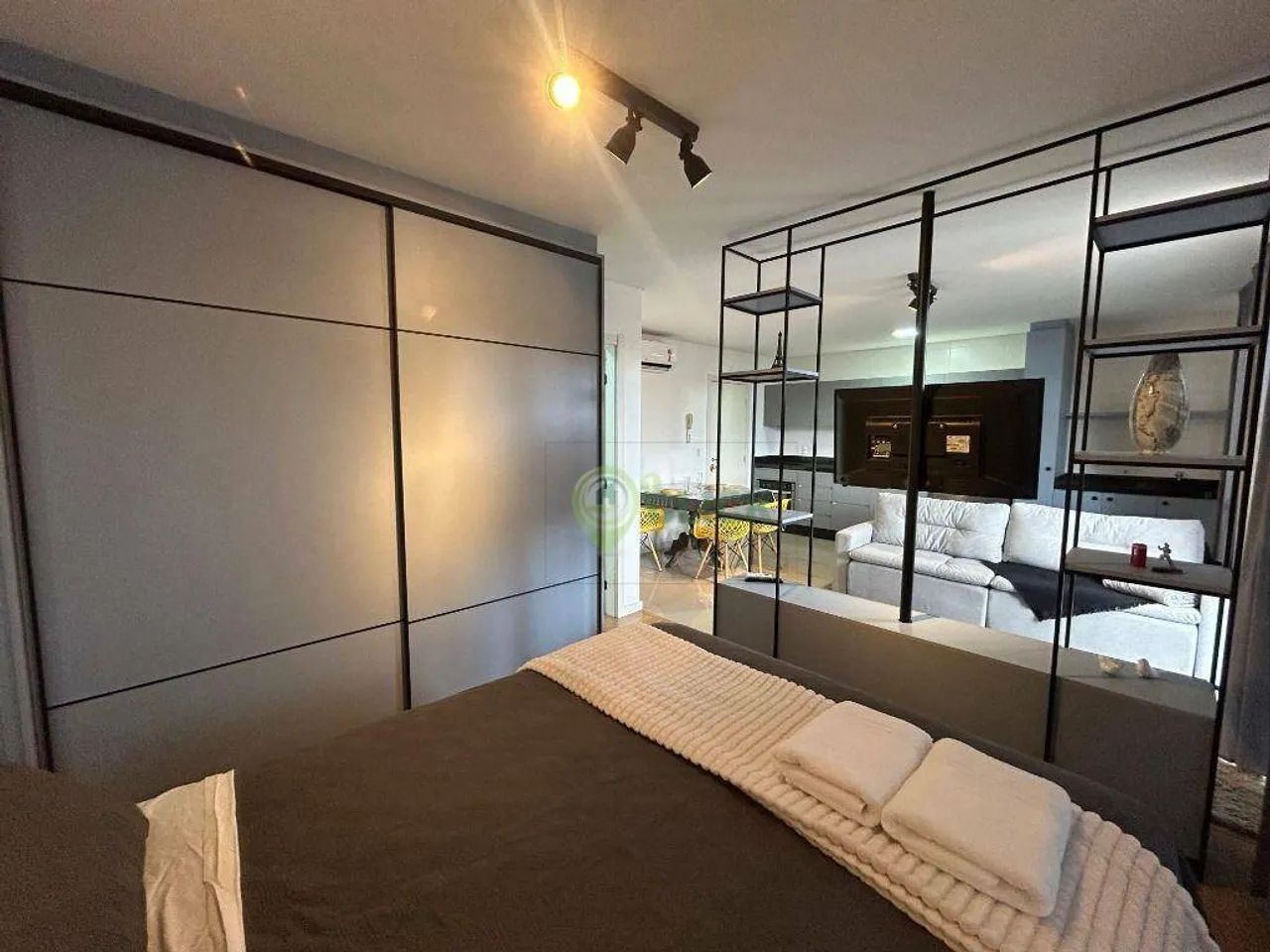 Apartamento Studio mobiliado e decorado no centro de Joinville SC - Foto 4