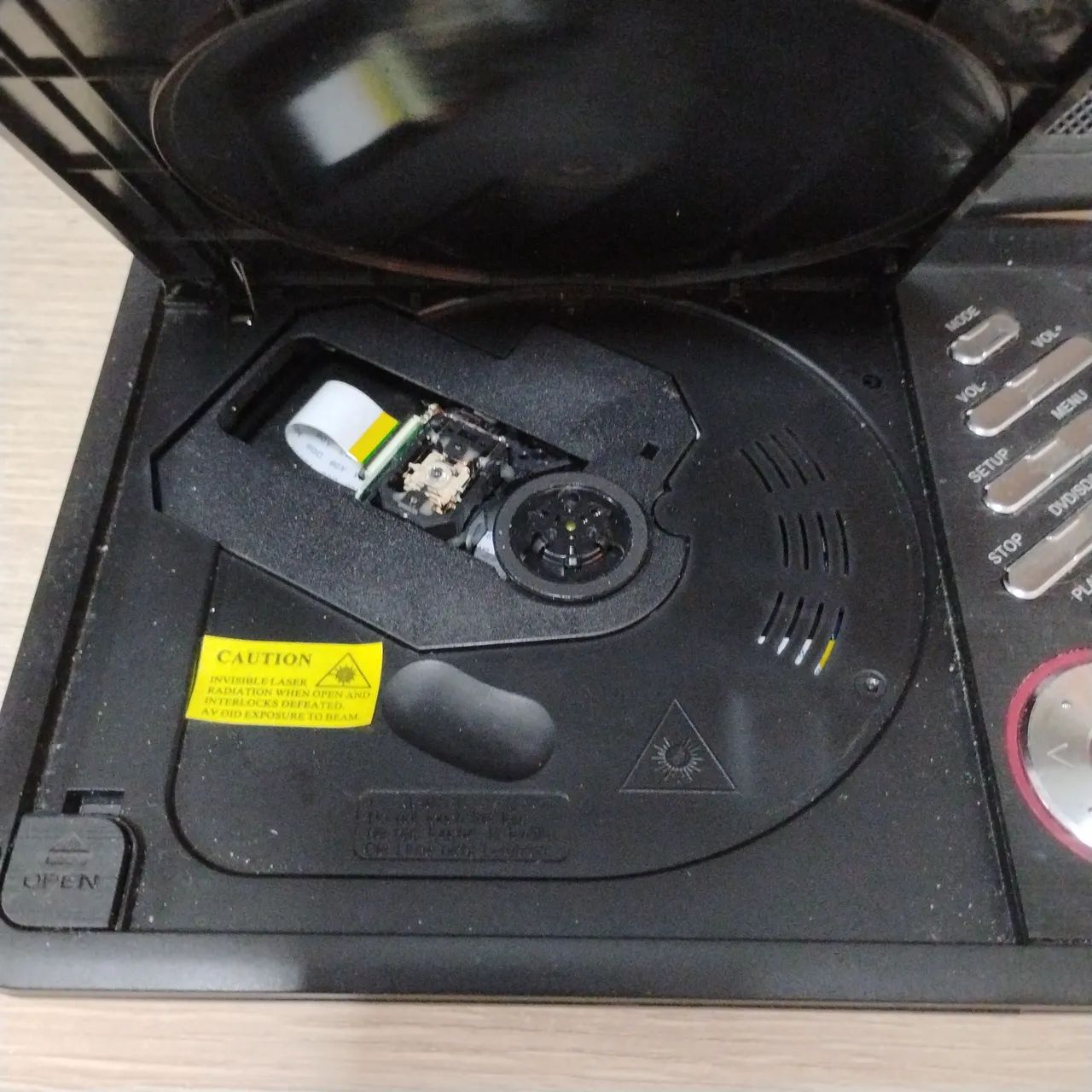 DVD Player com TV antena marca GPX - Foto 4