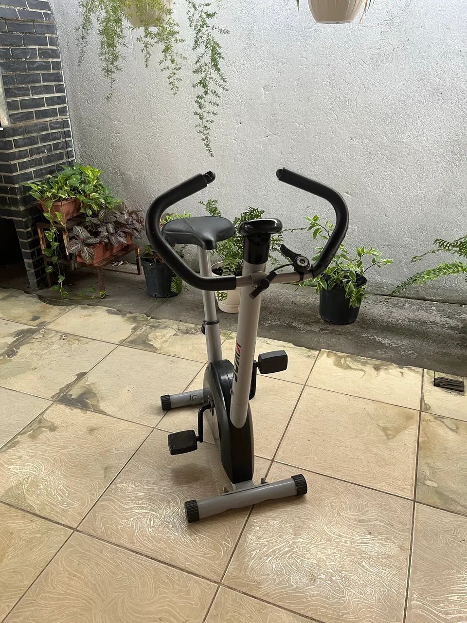 Bicicleta ergométrica magnética kikos  - Foto 2