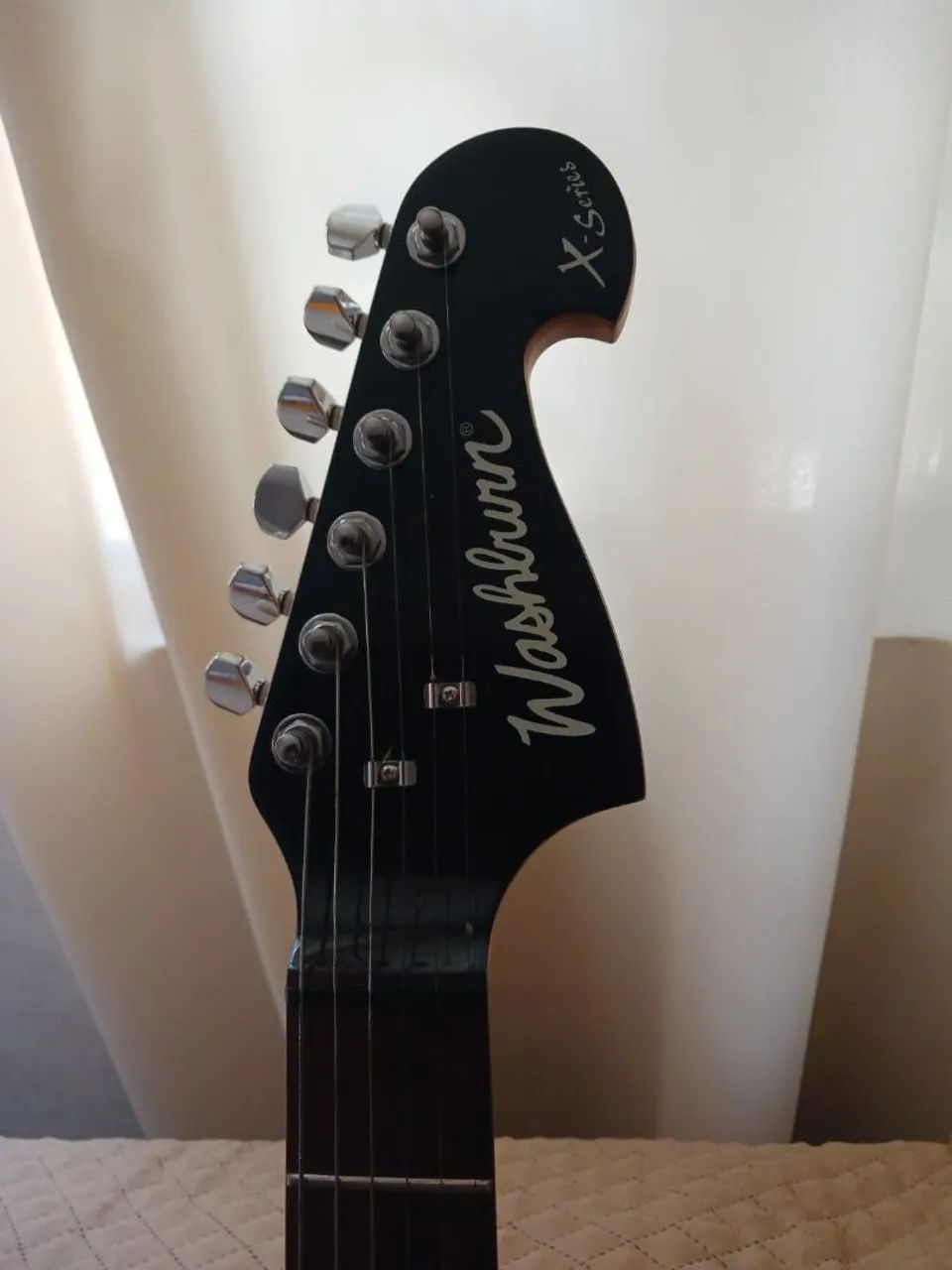 Guitarra Washburn "Novíssima " - Foto 3