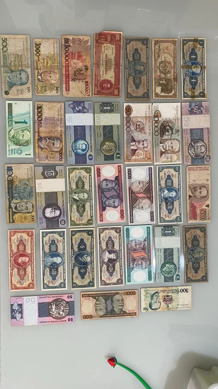 Lote Completo de Cédulas Antigas Brasileiras e Estrangeiras - +50 Unidades - Foto 2