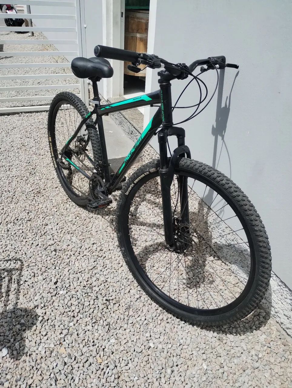 Bicicleta aro 29 Free action ótimo estado  - Foto 2