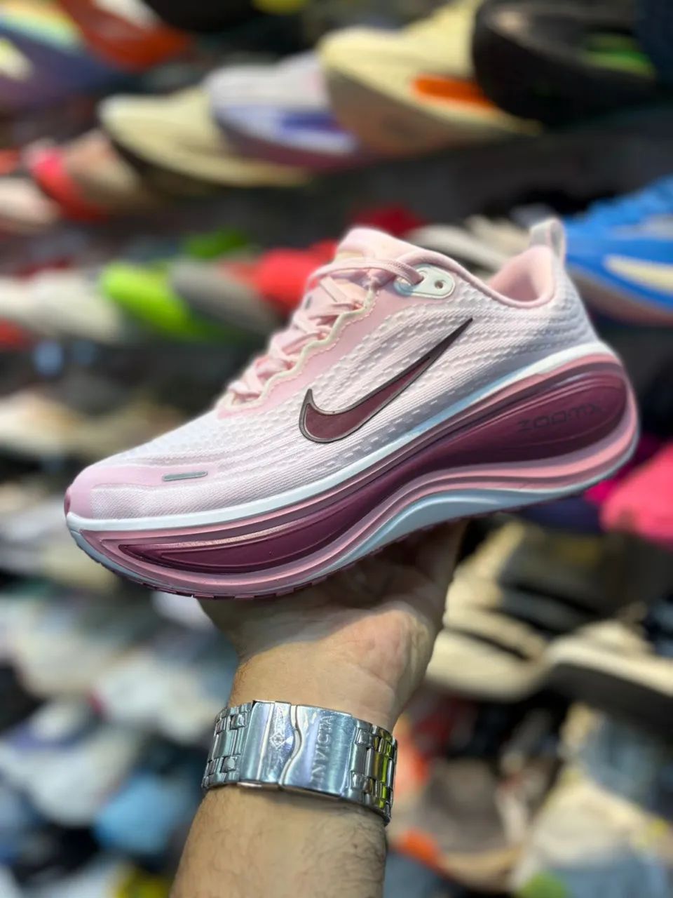 NIKE VOMERO 18 PLUS NOVO (34-43) - Calçados Esportivos - Itaquera
