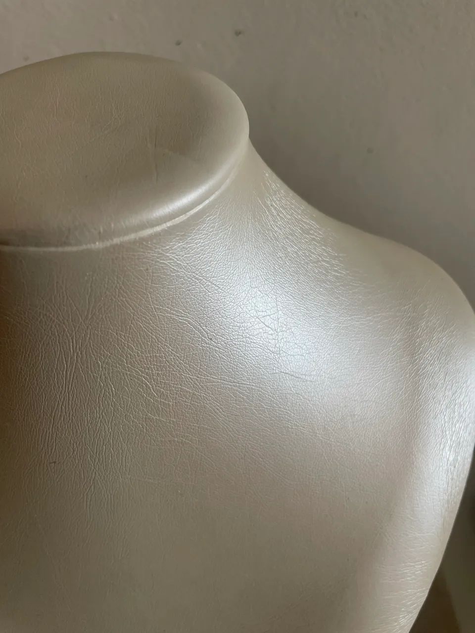 Kit Expositores de Colar e Joias - Busto Luxo (Preto e Branco) - Foto 2