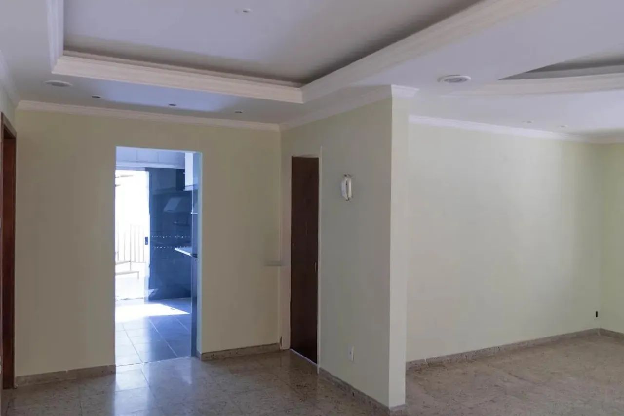Casa à Venda - João Pinheiro, 4 Quartos, 155 m2 - Foto 4