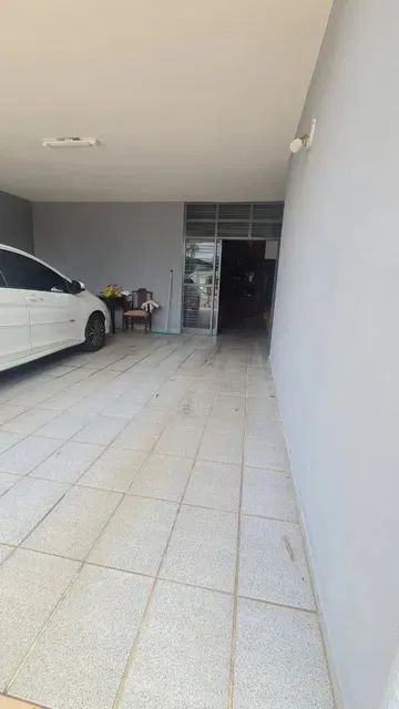 Excelente oportunidade em Goiânia. Casa 03 suítes! - Foto 2