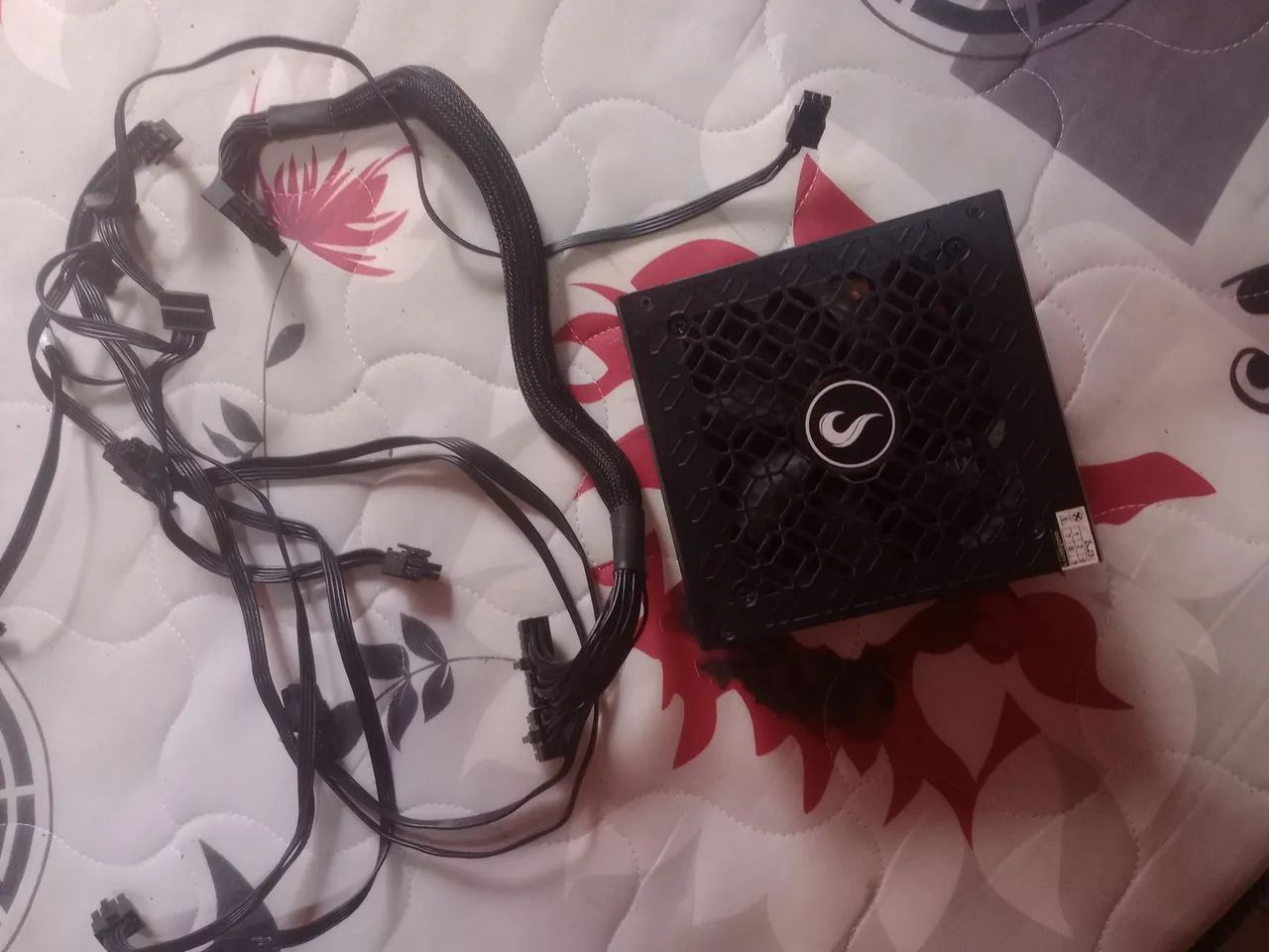 Fonte Zeus rise mode 650w - Foto 3