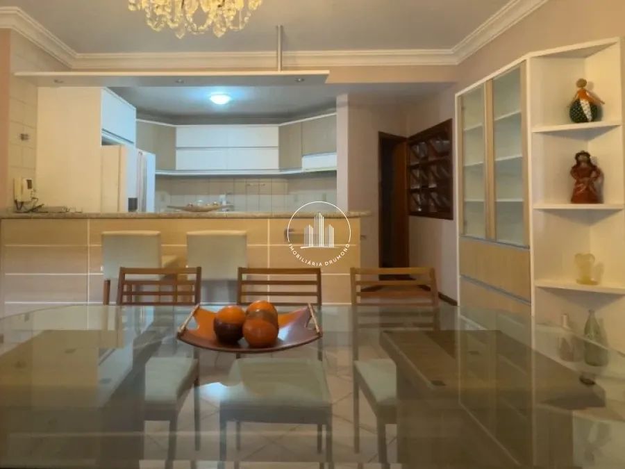 Casa com 5 quartos, 3 vagas e 307.97m² - CEN - Foto 3