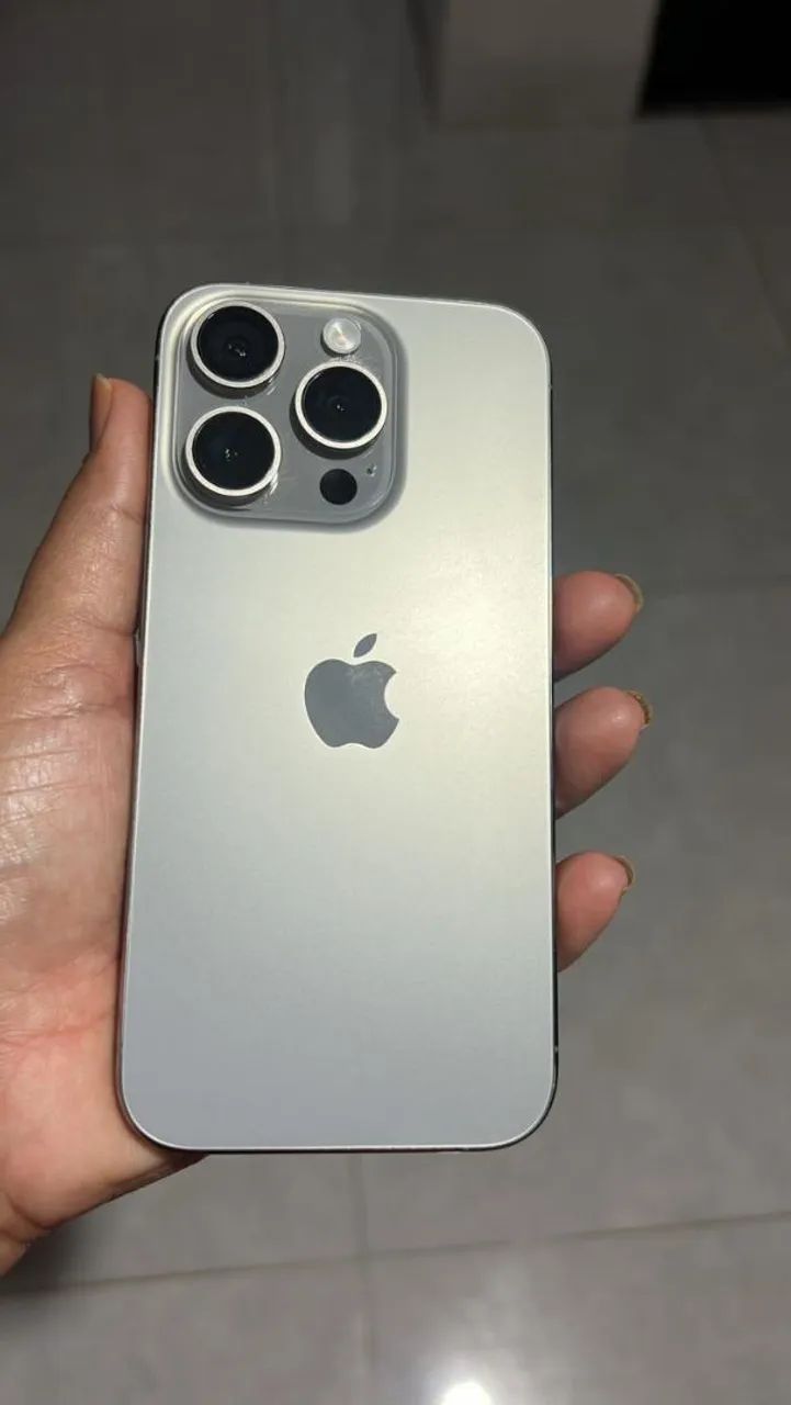 iPhone 15 pro 256 GB  - Foto 2
