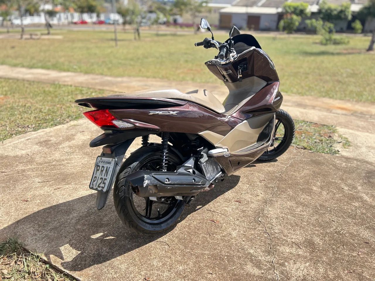 PCX DLX 2018 - Foto 4