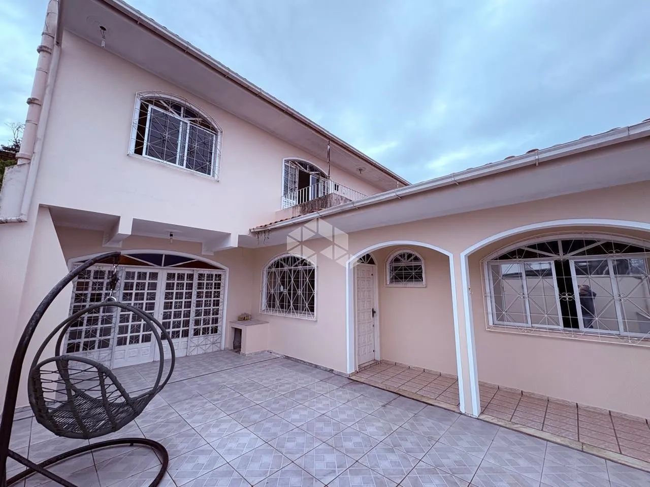 IMÓVEL COM DUAS CASAS NO TERRENO 06 QUARTOS NO BAIRRO - CAPOEIRAS - FLORIANÓPOLIS -SC - Foto 2