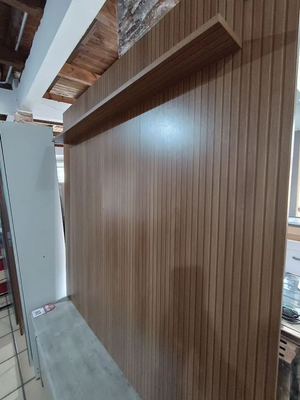 Painel adesivado ripado  - Foto 3
