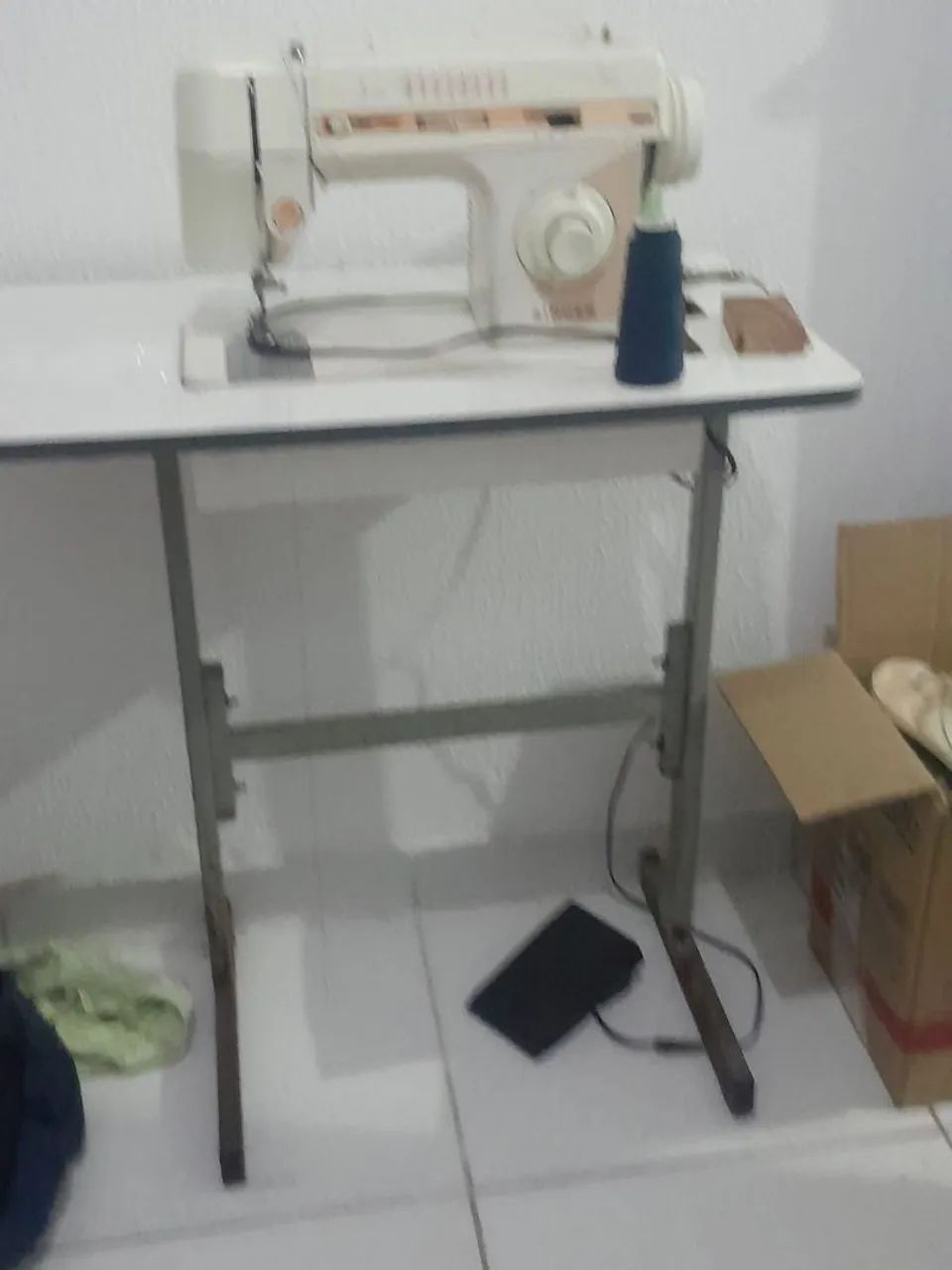 Máquina de costura  - Foto 3