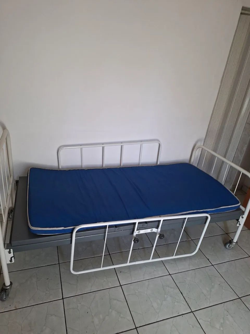 Cama hospitalar  - Foto 4