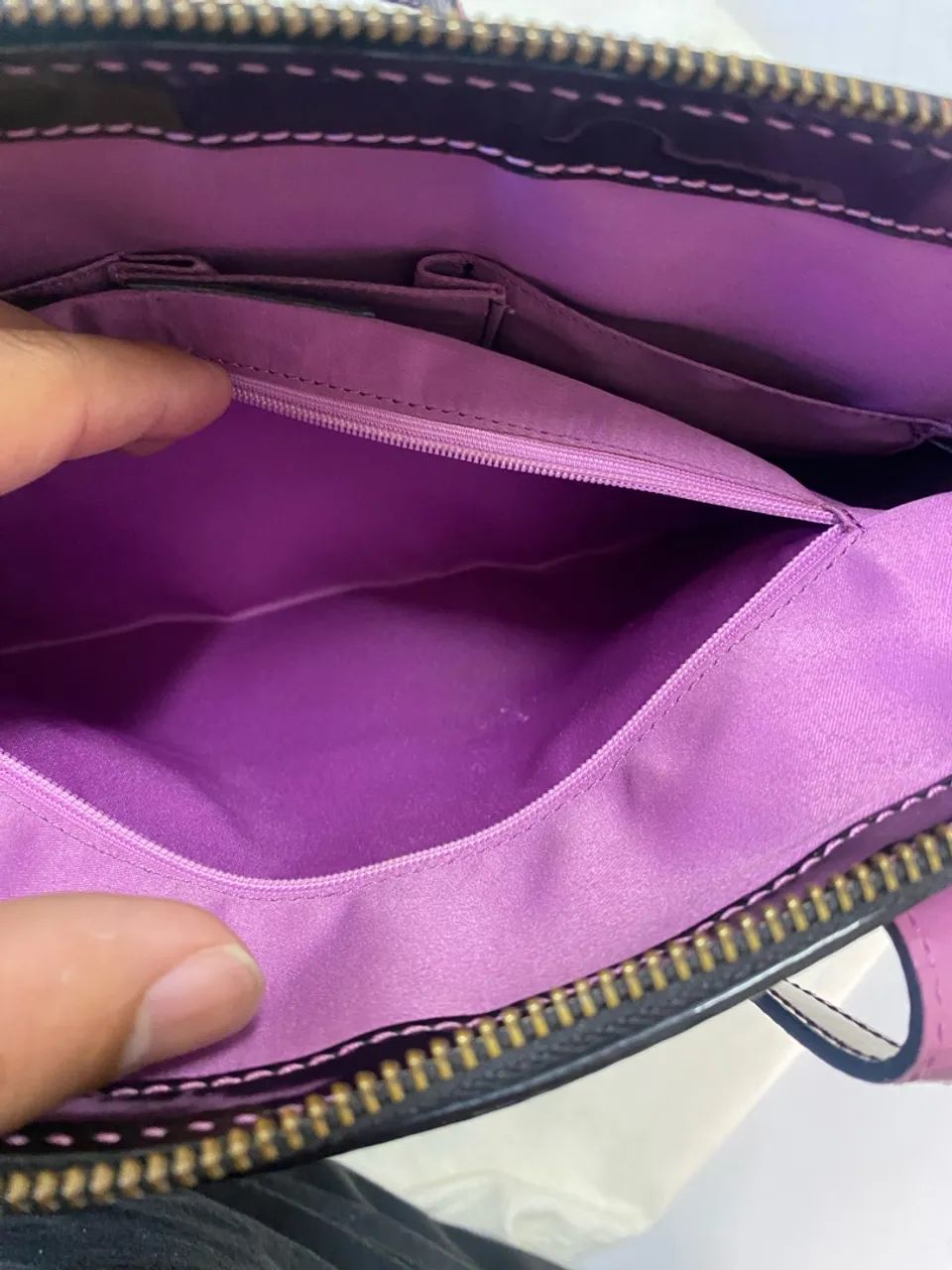 Bolsa da Victor Hugo original usada uma vez  - Foto 5