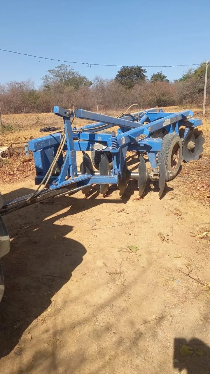 Tratores e máquinas agriculas  - Foto 2