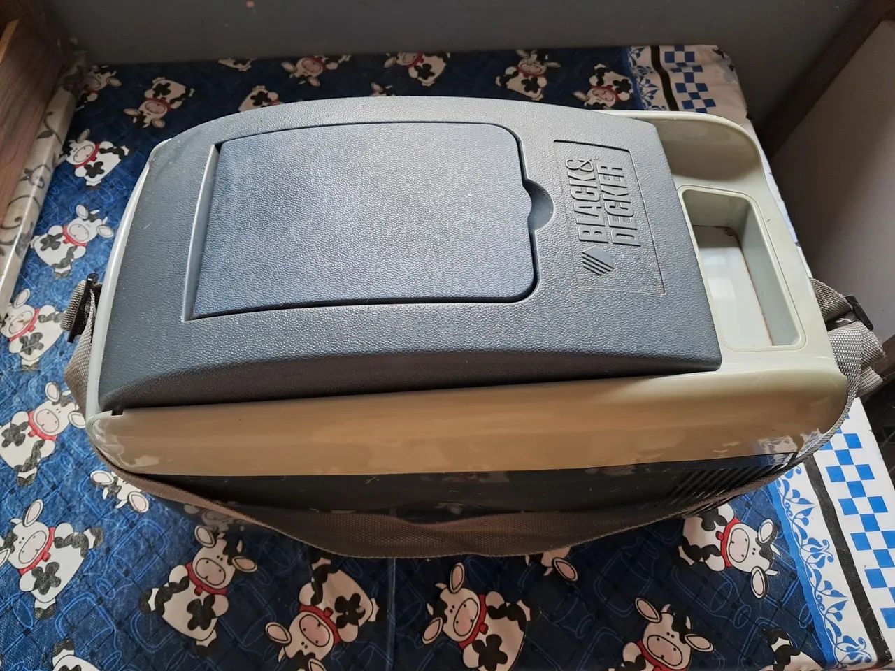 Mini geladeira 12v Black & Decker 8lts - Foto 4