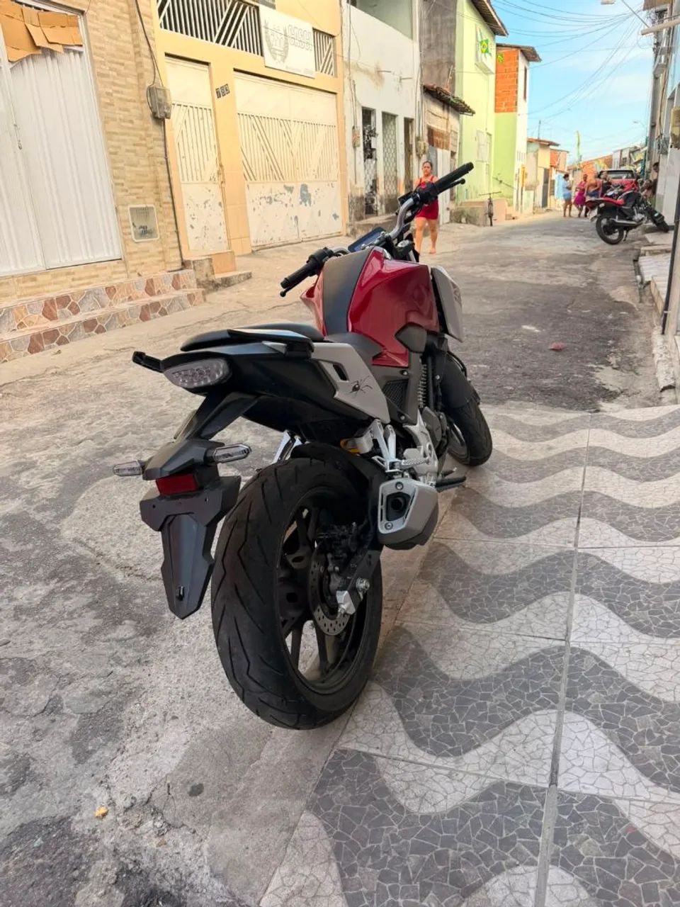 Moto CB 300 - Foto 2