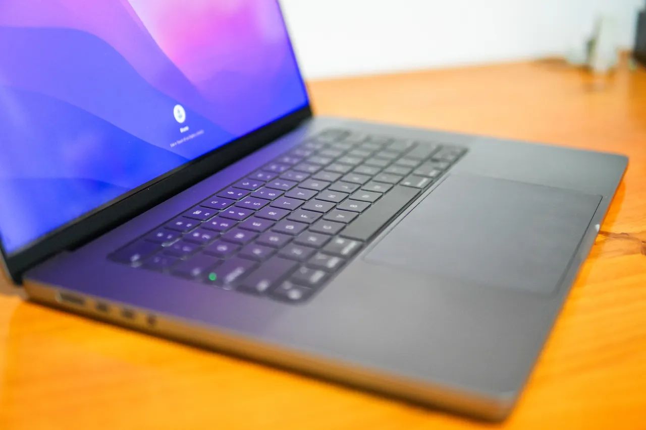 極美品 MacBook Pro 16インチ M1 Pro 16GB 1TB Apple notebook MacBook Pro (de 16 polegadas, Processador M1 Pro da