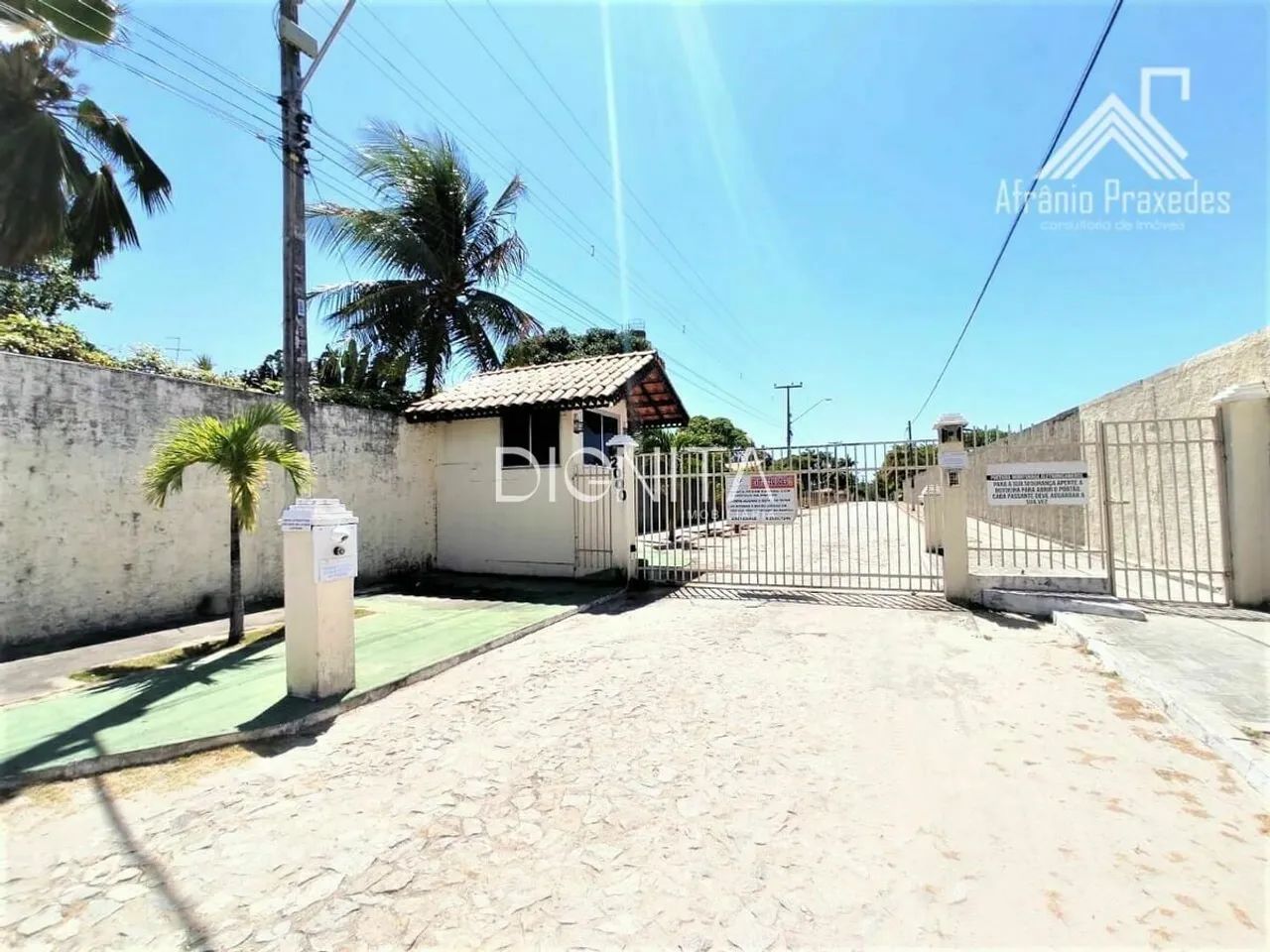 Alugo Casa Duplex 3 Suítes em rua privativa- Eusébio - Foto 2