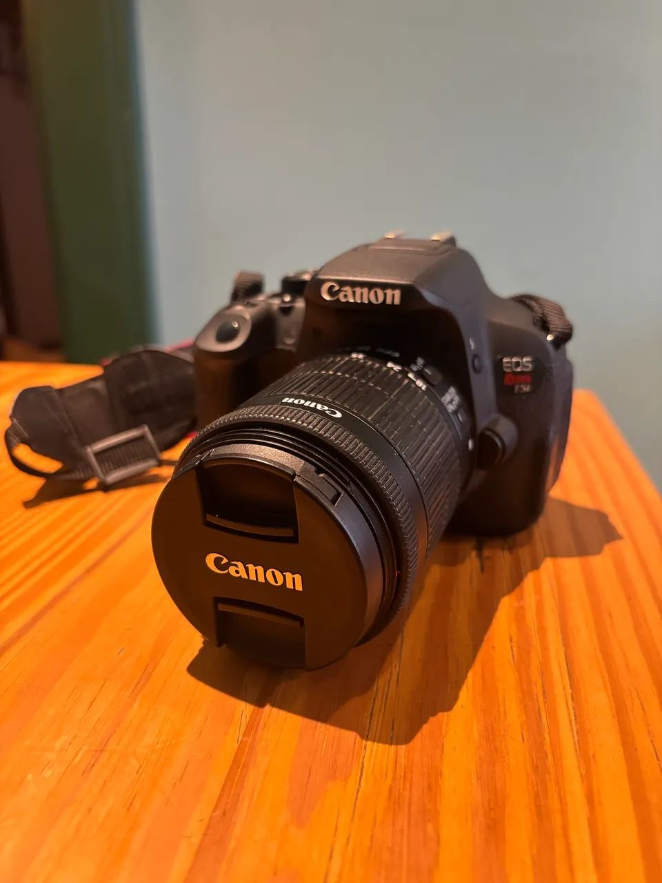 Câmera Canon T5 Rebel 